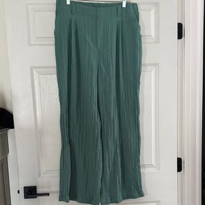HALARA Green Pleated Pants